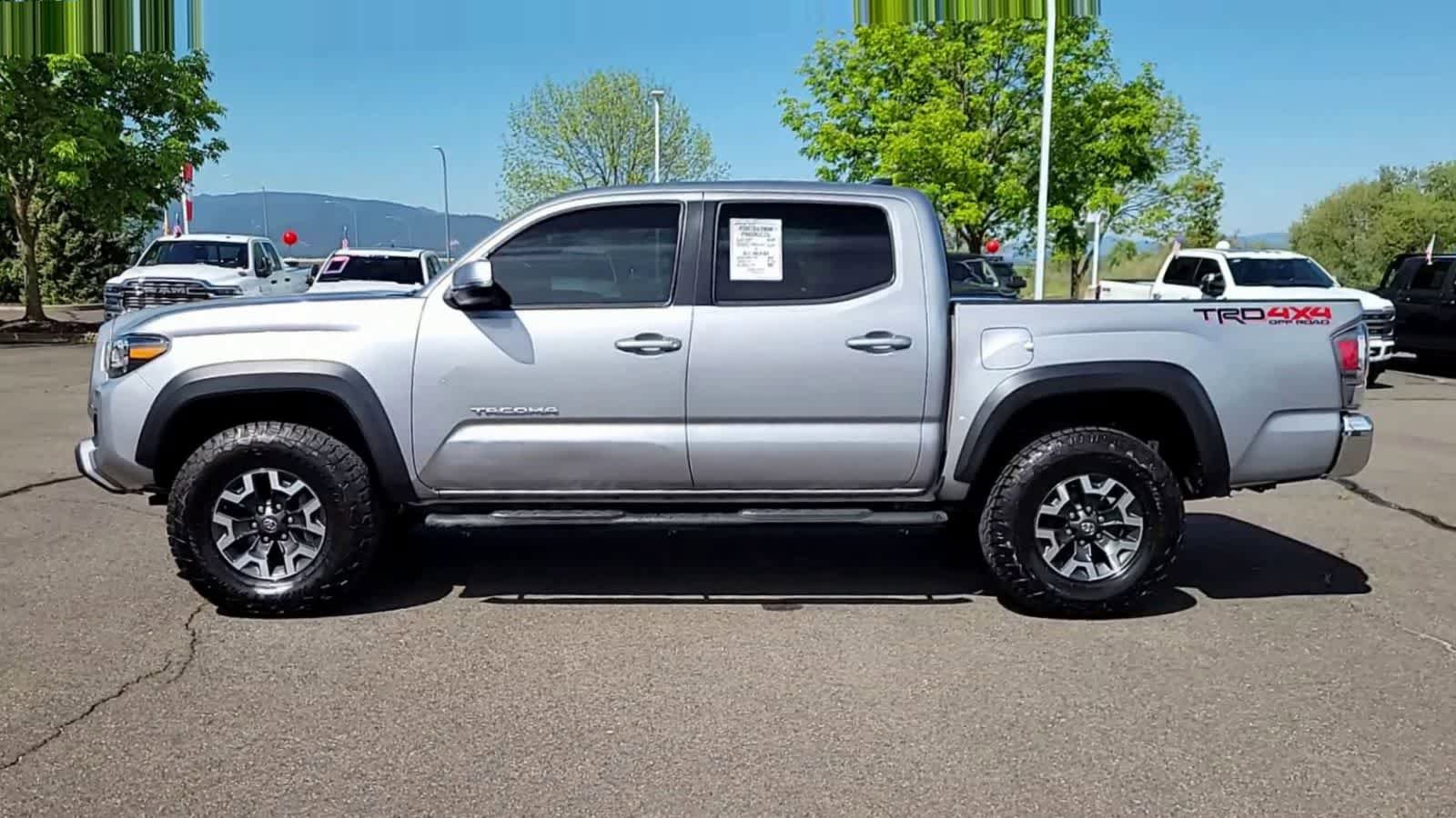 Used 2021 Toyota Tacoma TRD Off-Road AWD/4WD image 5