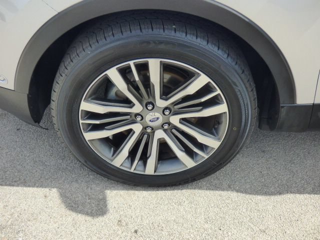 Used 2017 Ford Explorer Platinum AWD/4WD image 9