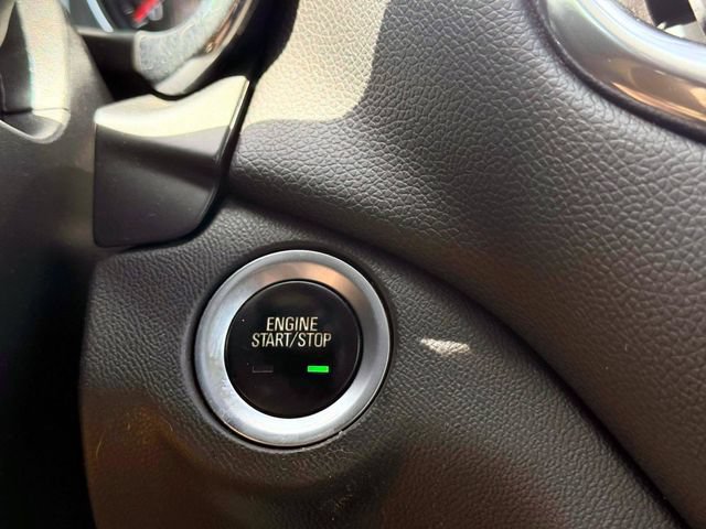 Used 2020 Chevrolet Equinox LT w/ Driver Convenience Package AWD/4WD image 26