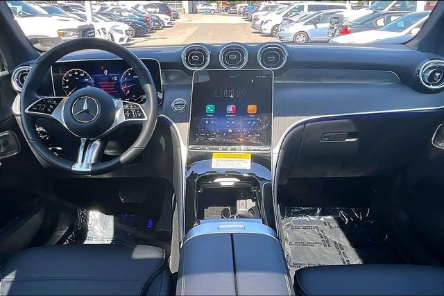 Used 2026 Mercedes-Benz GLC 300 4MATIC image 12