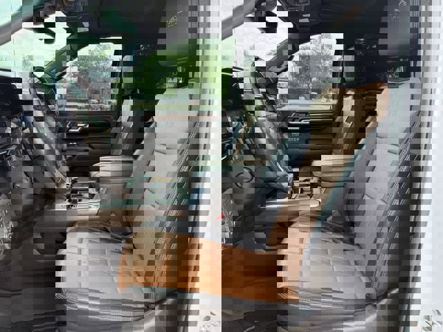 Used 2024 Chevrolet Silverado 1500 High Country image 27