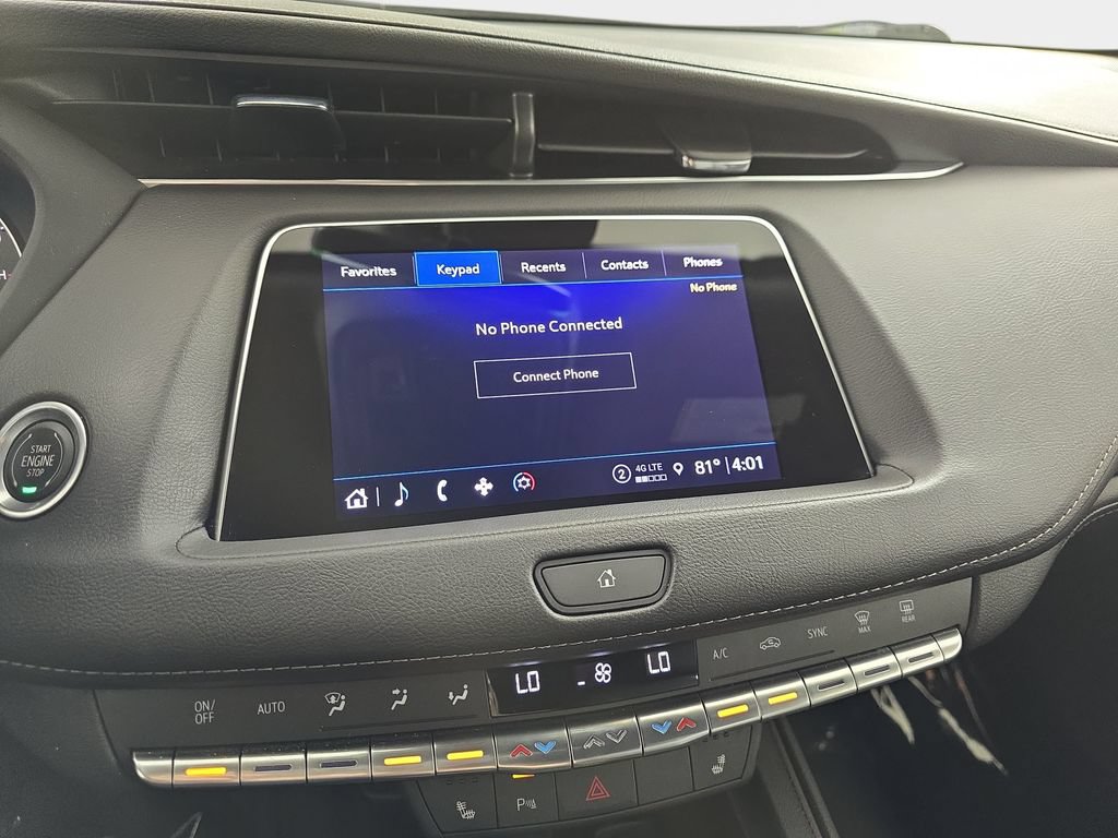 Used 2022 Cadillac XT4 Luxury w/ Cold Weather Package AWD/4WD image 23
