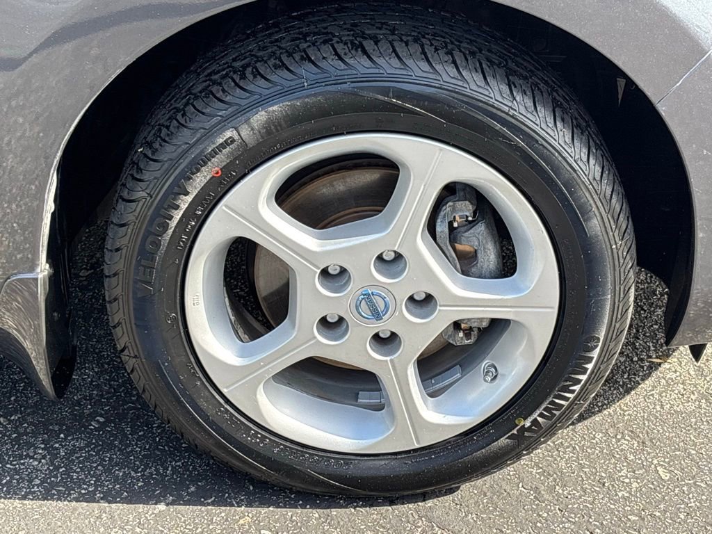 Used 2013 Nissan Leaf SV w/ LED & Quick Charge Pkg image 32