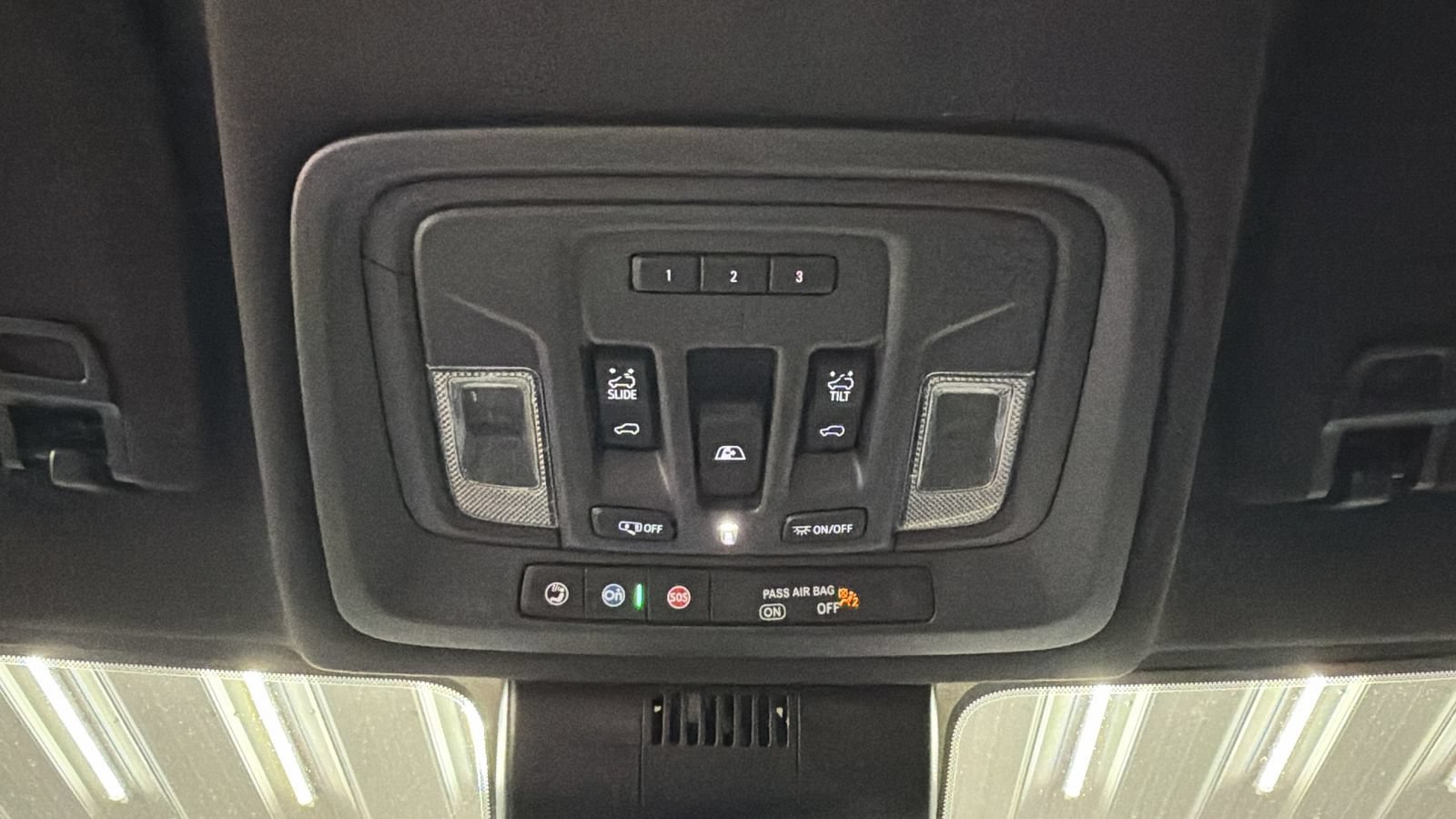 Used 2026 GMC Sierra 2500 AT4X w/ LPO, Black Badging Package AWD/4WD image 36