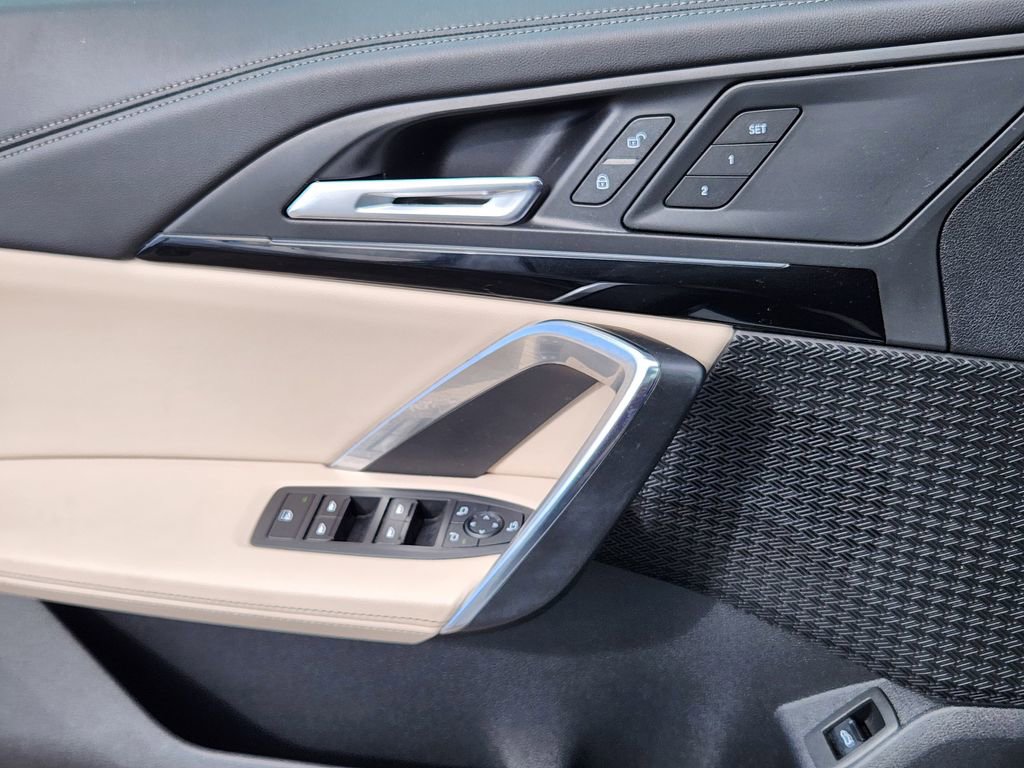 Used 2024 BMW X1 xDrive28i image 5