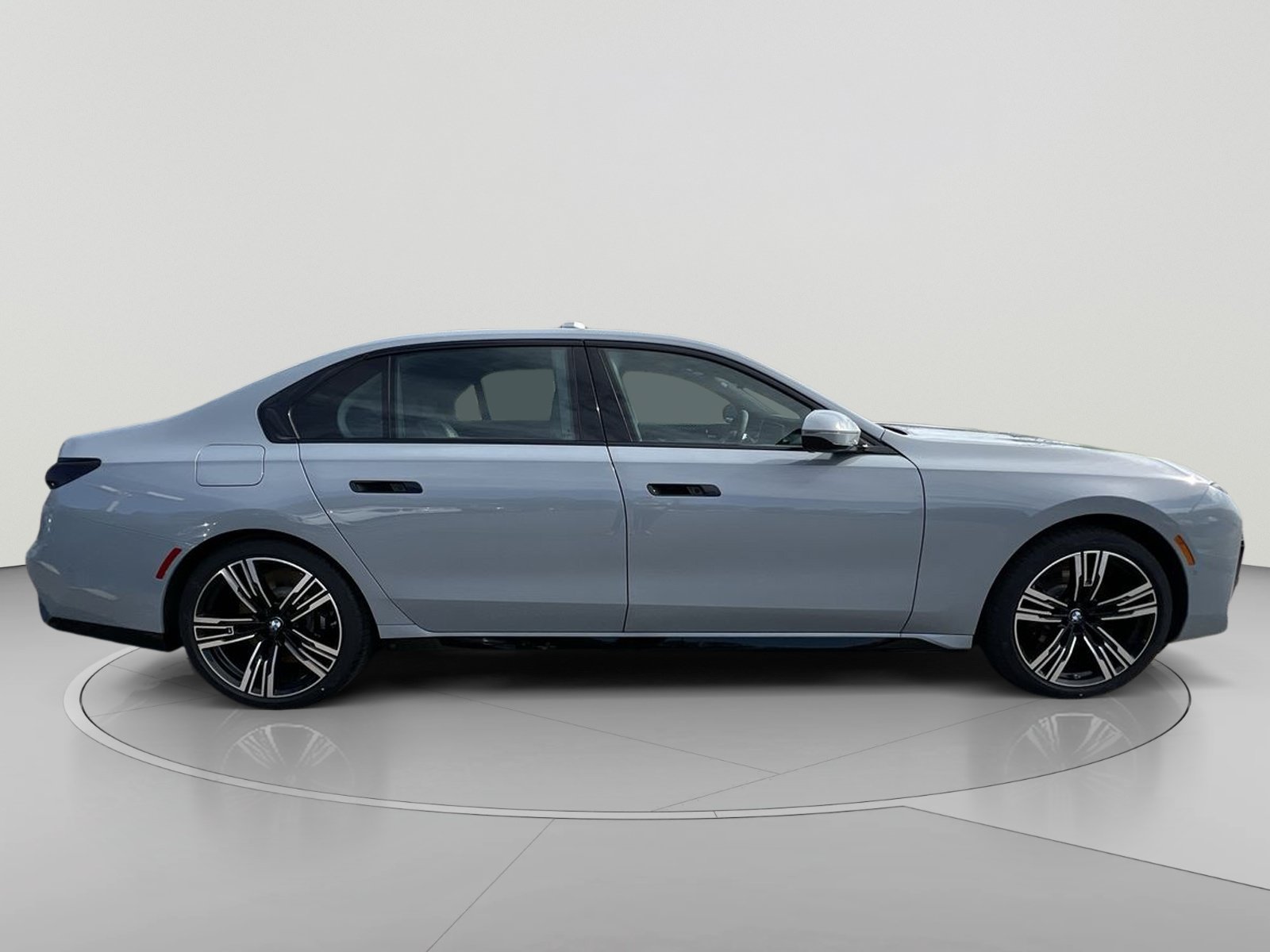 New 2026 BMW 760i xDrive w/ Executive Package AWD/4WD image 6