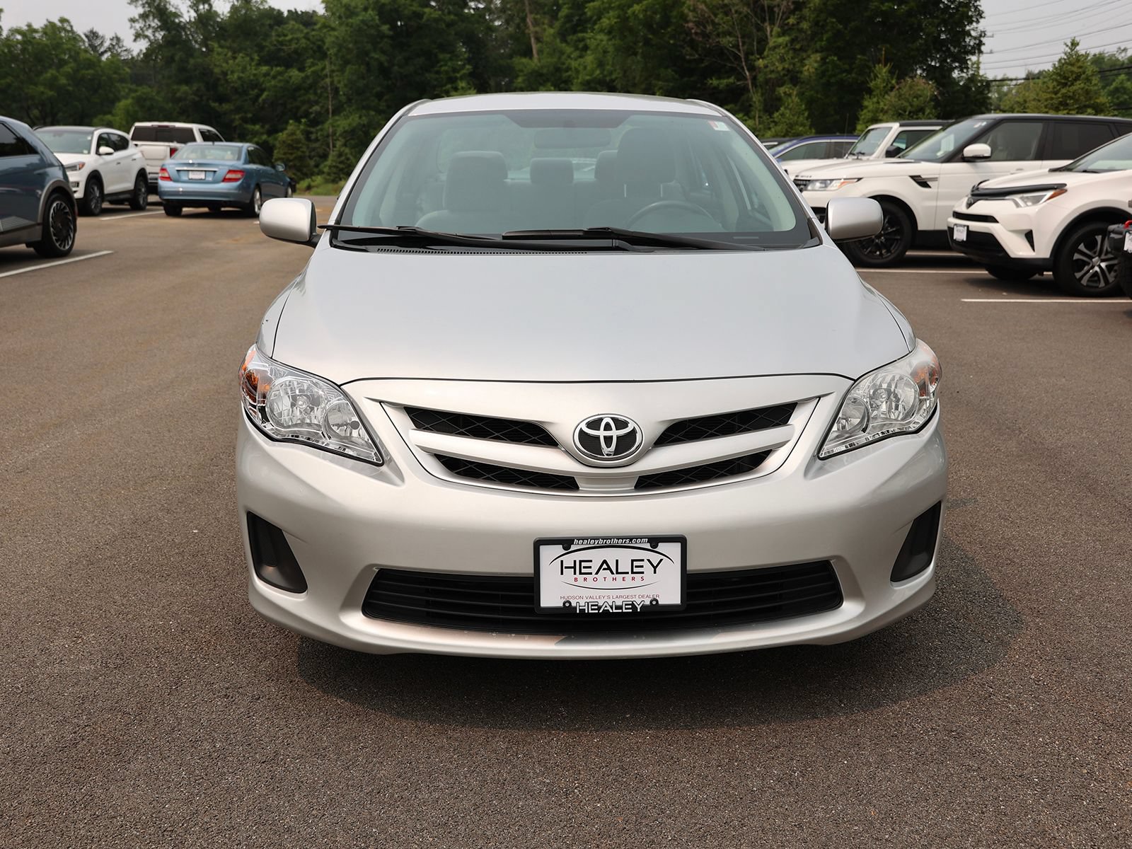 Used 2011 Toyota Corolla LE FWD image 2