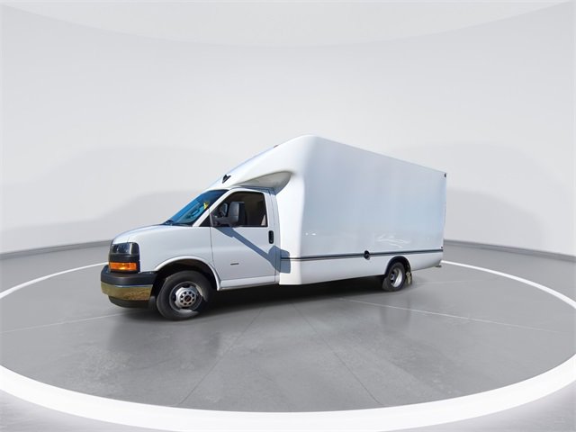New 2025 GMC Savana 3500 Extended w/ Power Convenience Package image 4