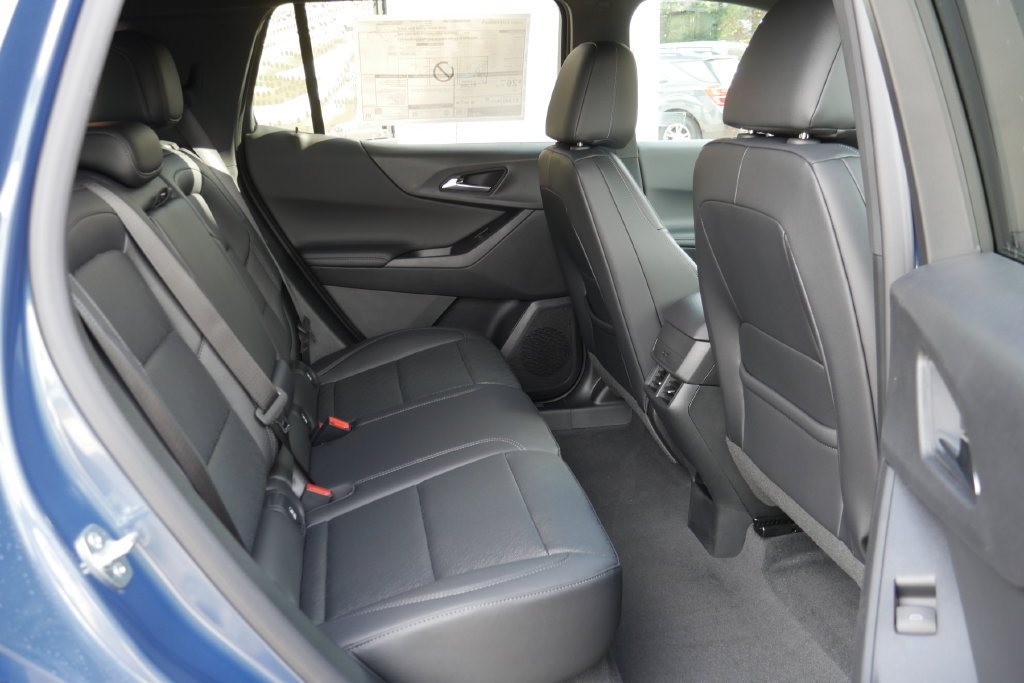 New 2027 Chevrolet Equinox LT w/ Convenience Package II AWD/4WD image 13