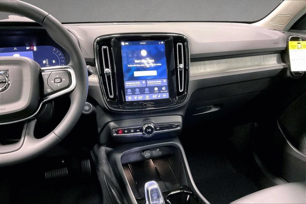 New 2026 Volvo XC40 B5 Ultra w/ Protection Package Premier AWD/4WD image 6