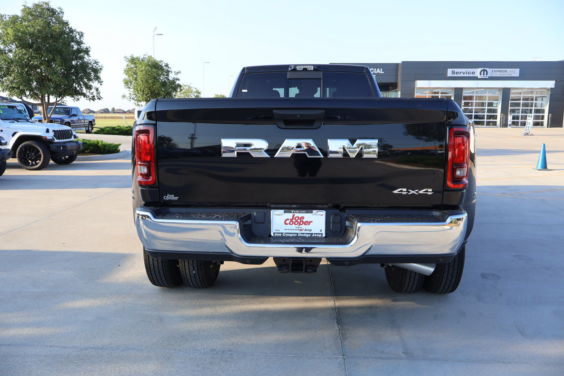 New 2027 RAM 3500 Tradesman AWD/4WD image 21