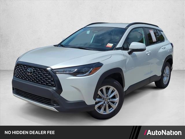 Certified 2024 Toyota Corolla Cross LE AWD/4WD image 1