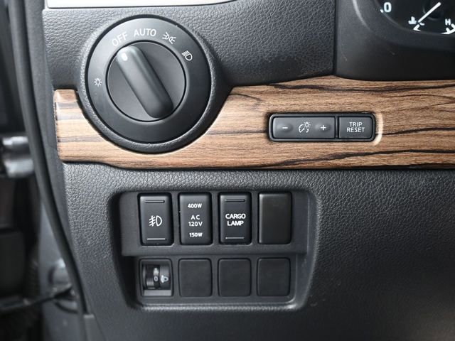 Used 2017 Nissan Titan SL w/ Chrome Package image 16