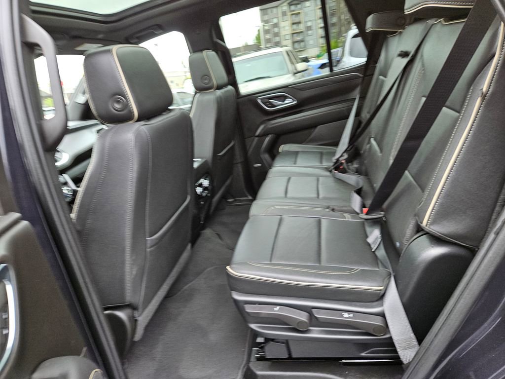 Used 2023 GMC Yukon SLT image 17