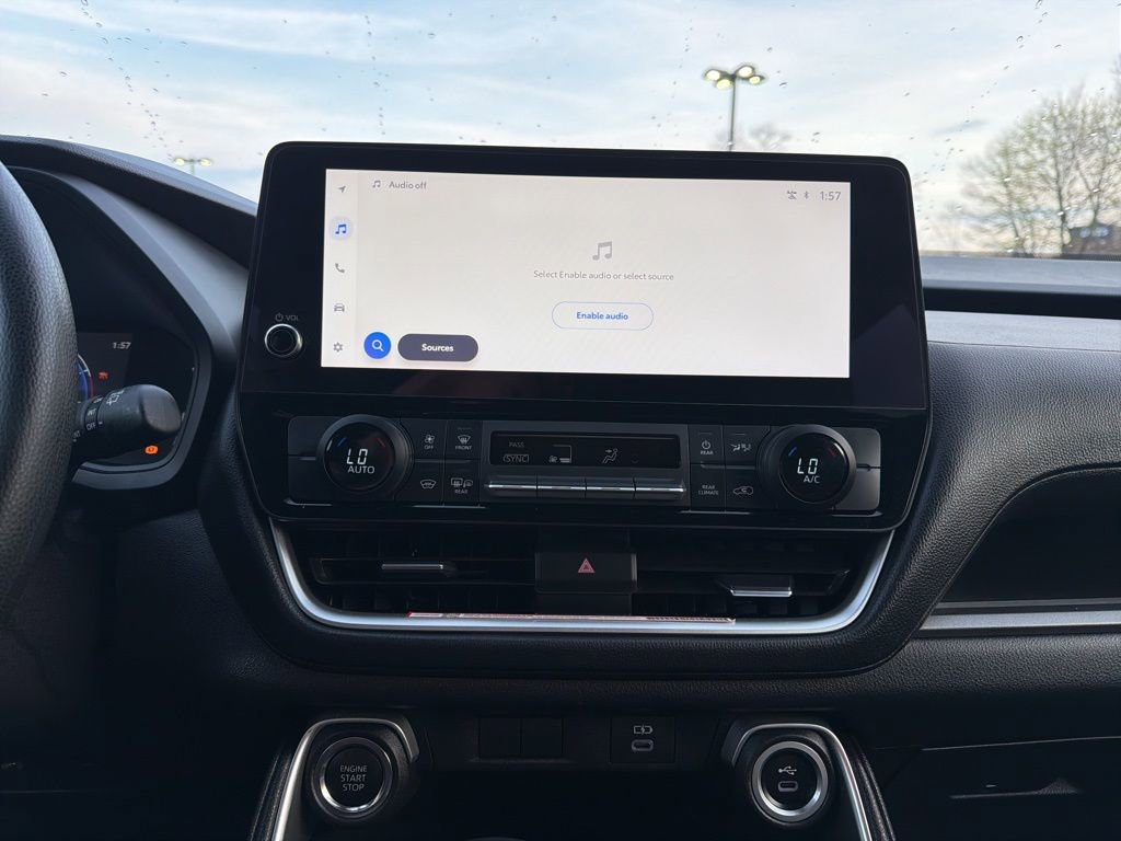 Used 2025 Toyota Grand Highlander AWD image 28