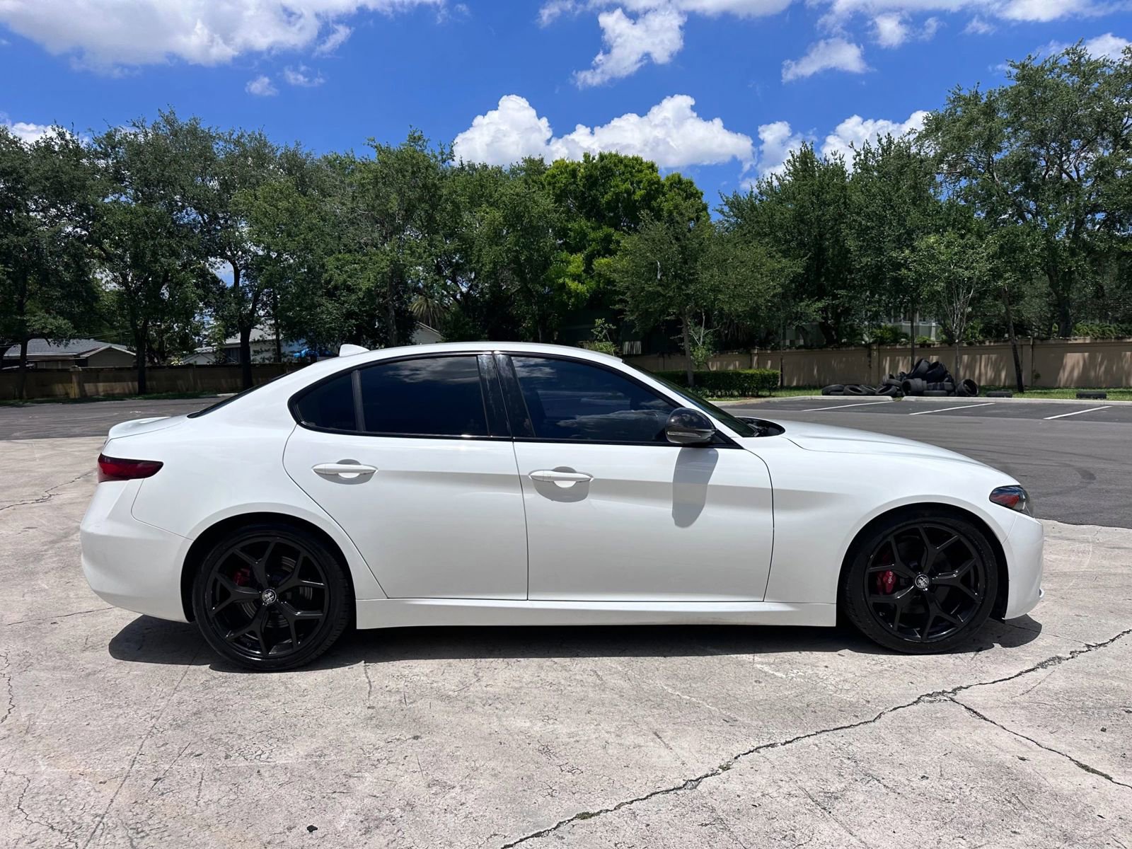 Used 2020 Alfa Romeo Giulia w/ Nero Edizione RWD image 4