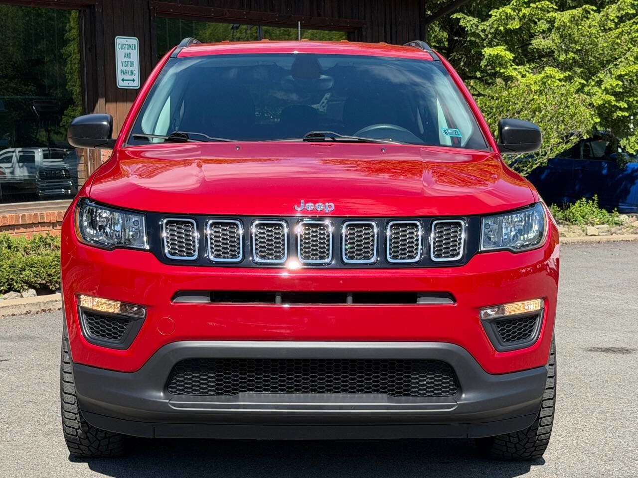 Used 2018 Jeep Compass Sport AWD/4WD image 2