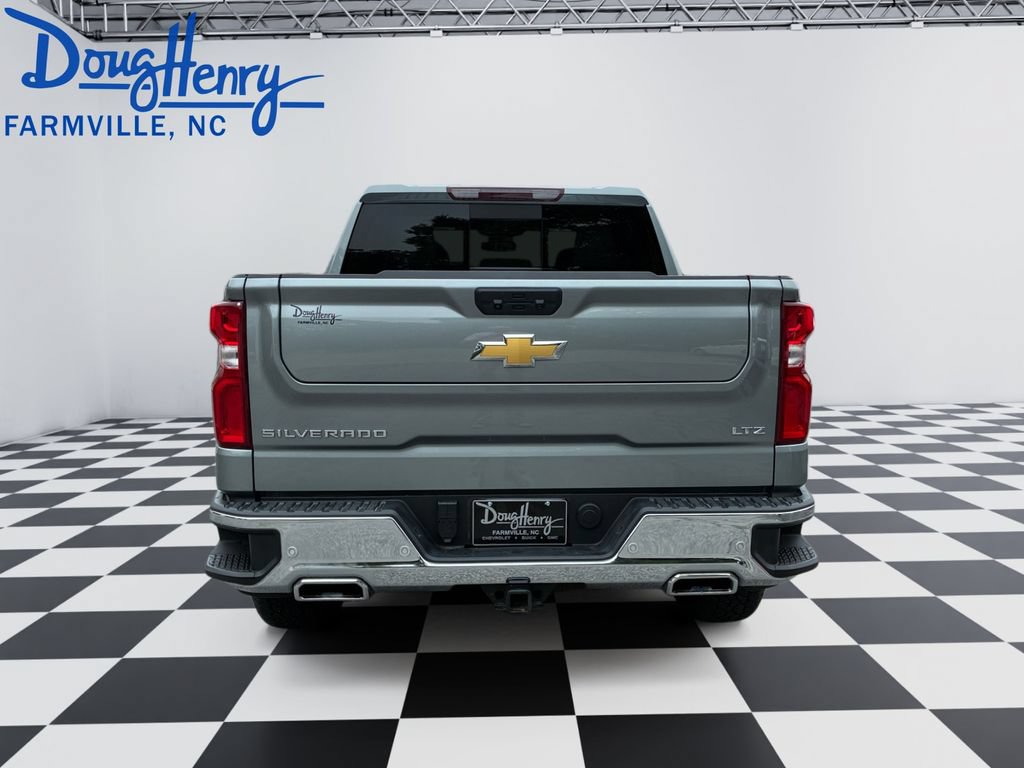 Used 2025 Chevrolet Silverado 1500 LTZ w/ LTZ Premium Package AWD/4WD image 4