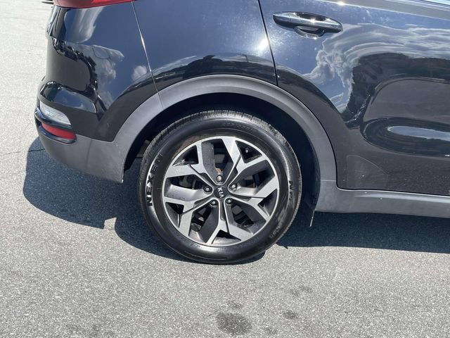 Certified 2022 Kia Sportage EX w/ EX Technology Package FWD image 7
