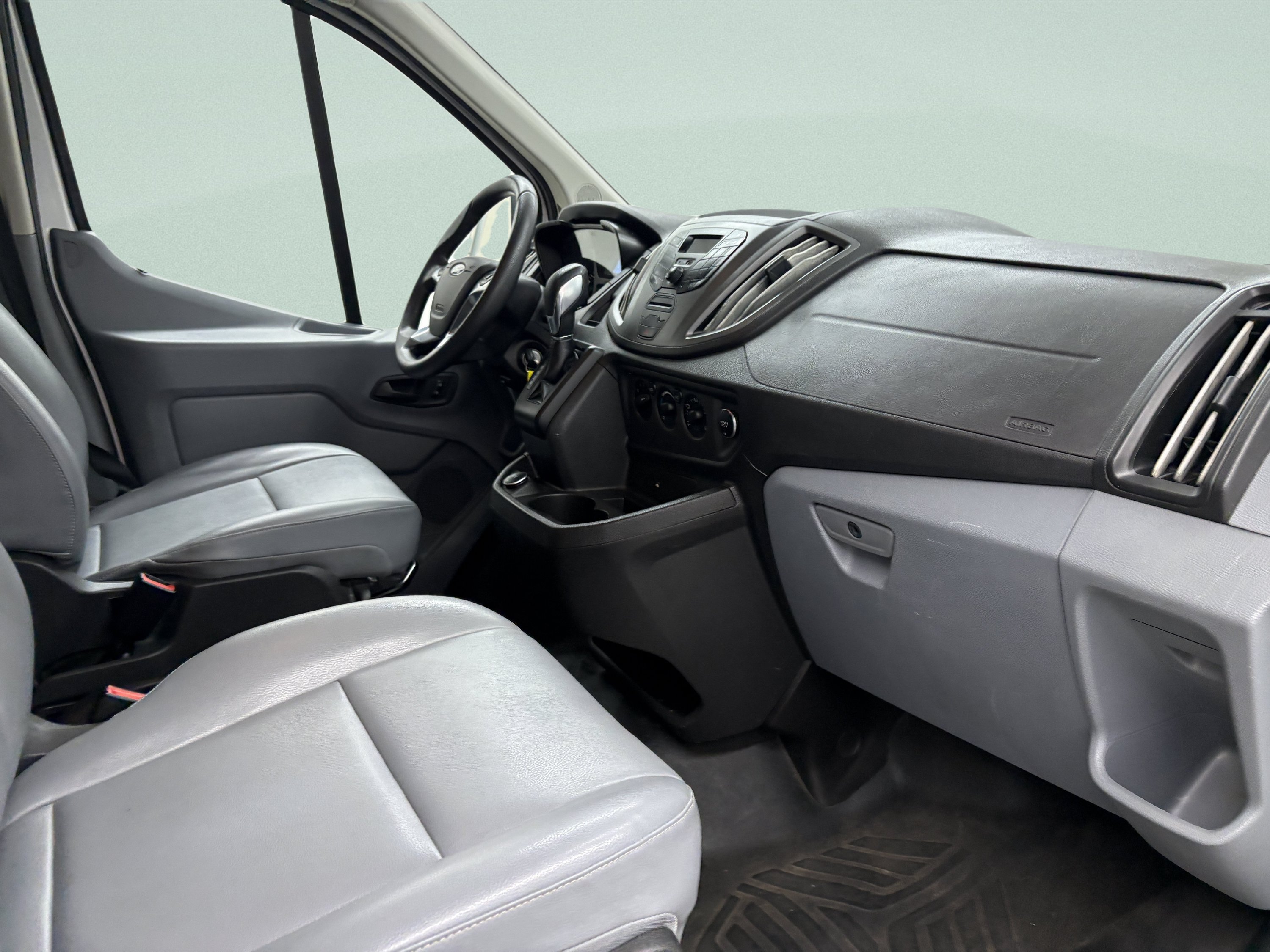 Used 2018 Ford Transit 350 XL RWD image 14