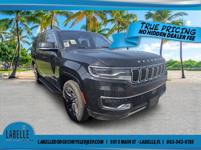 Used 2024 Jeep Wagoneer L Series II w/ Flexible Seating Group AWD/4WD image 38