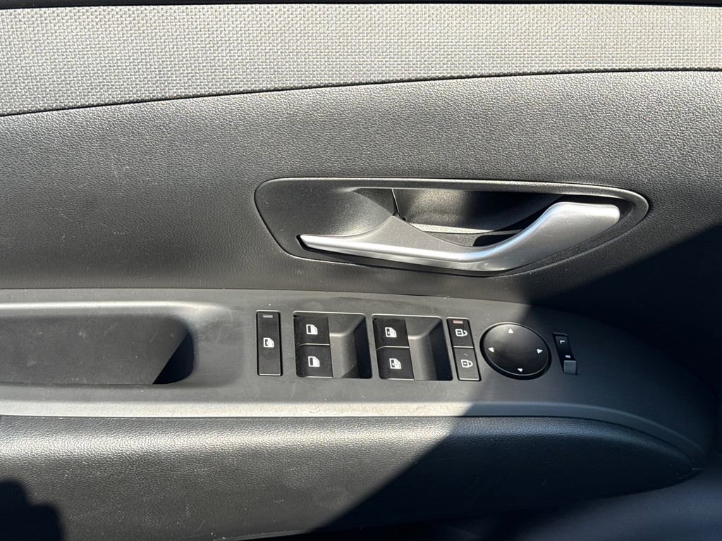 Used 2025 Hyundai Tucson SEL image 15