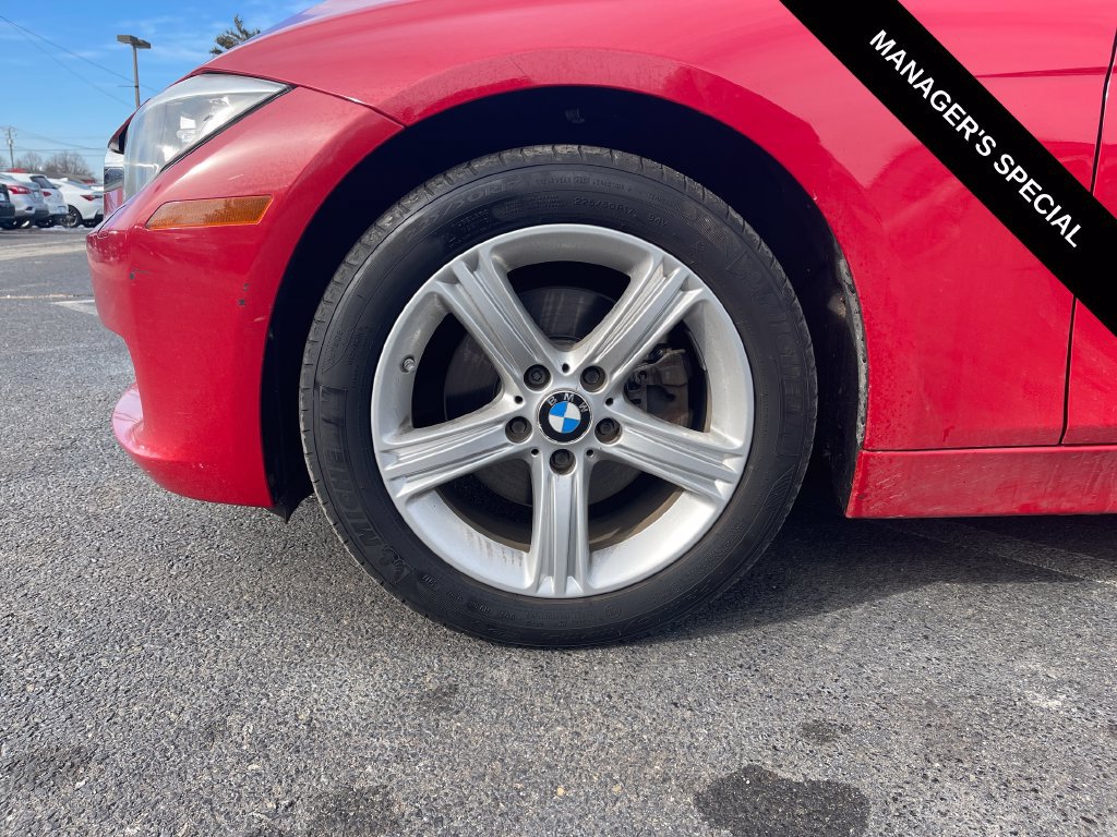 Used 2013 BMW 328i xDrive Sedan AWD/4WD image 9