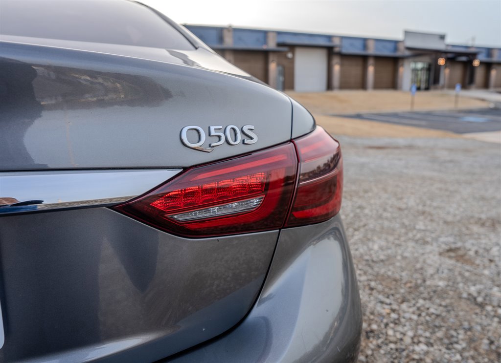 Used 2018 INFINITI Q50 Sport image 11