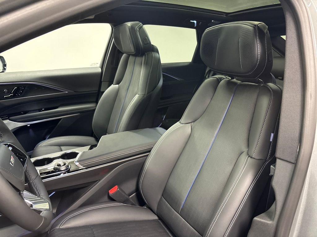 New 2026 Cadillac Lyriq V image 29