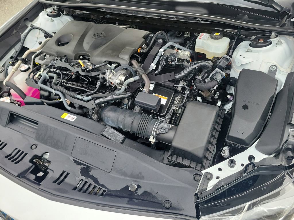 Used 2023 Toyota Camry LE image 9