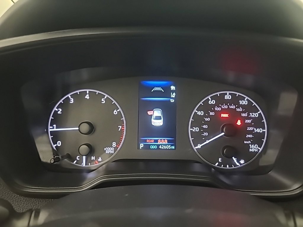 Used 2025 Toyota Corolla LE FWD image 29