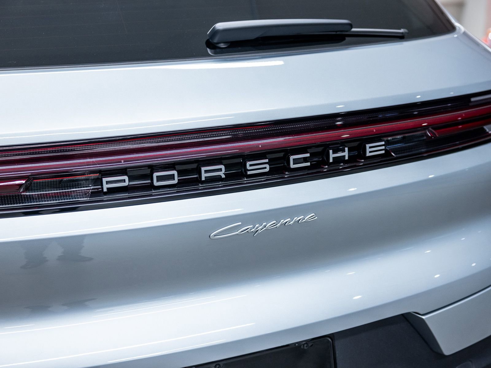 Certified 2025 Porsche Cayenne image 22
