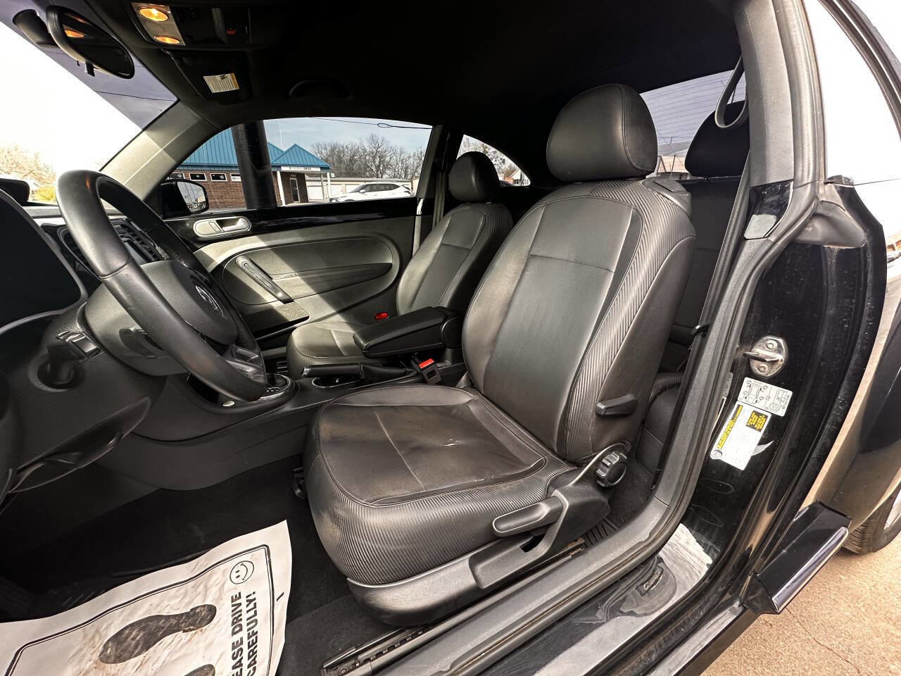 Used 2014 Volkswagen Beetle TDI image 16