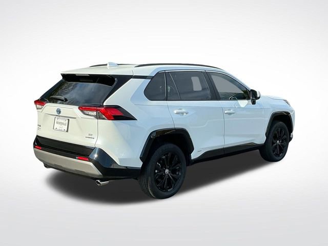 Used 2024 Toyota RAV4 SE image 7
