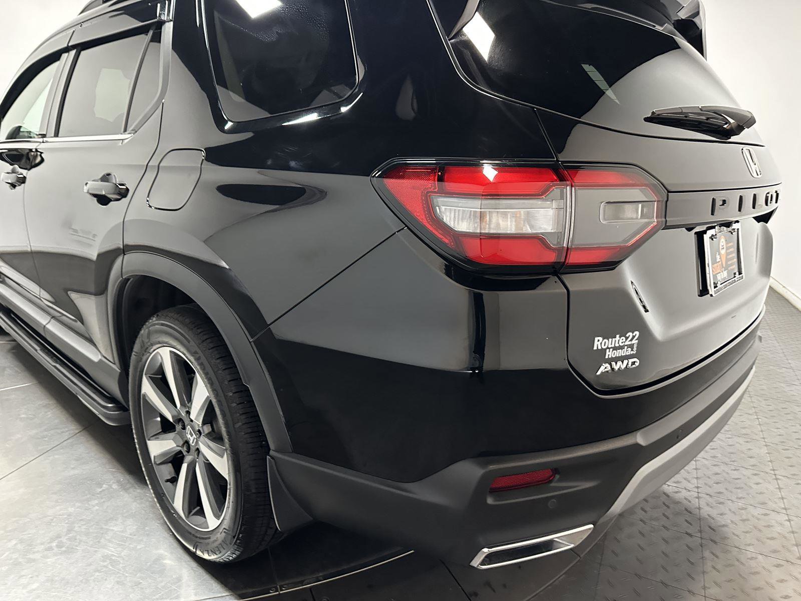 Certified 2025 Honda Pilot Elite image 10