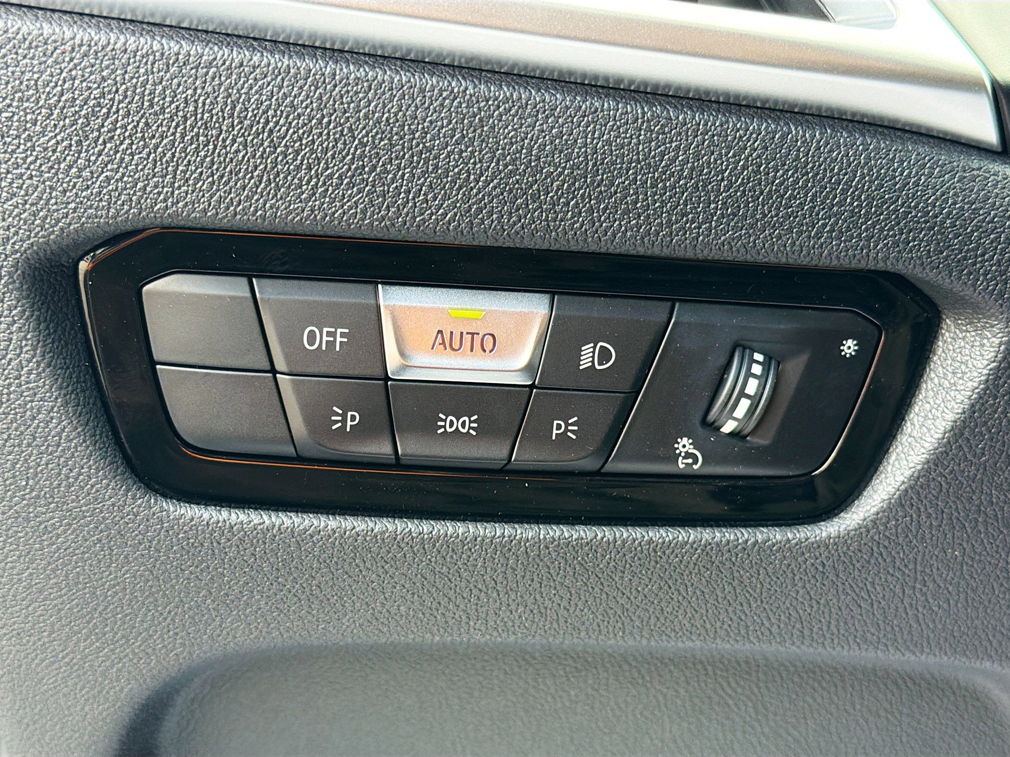 New 2026 BMW M440i Convertible image 33