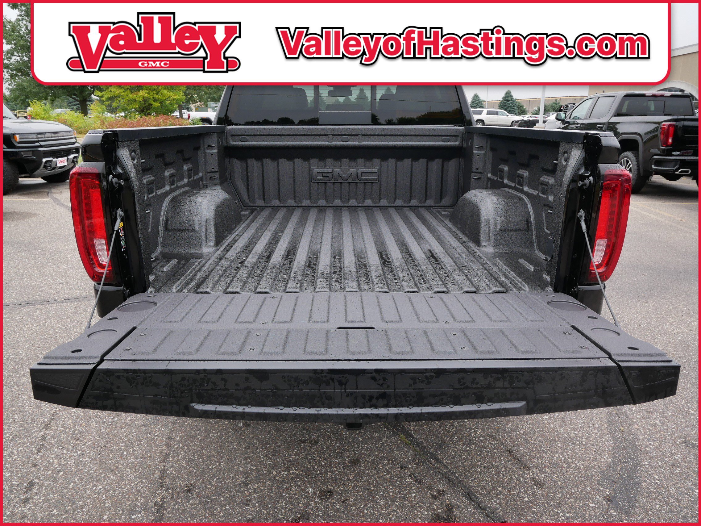 New 2026 GMC Sierra 1500 SLT w/ SLT Premium Plus Package image 5