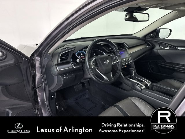 Used 2017 Honda Civic Touring image 4