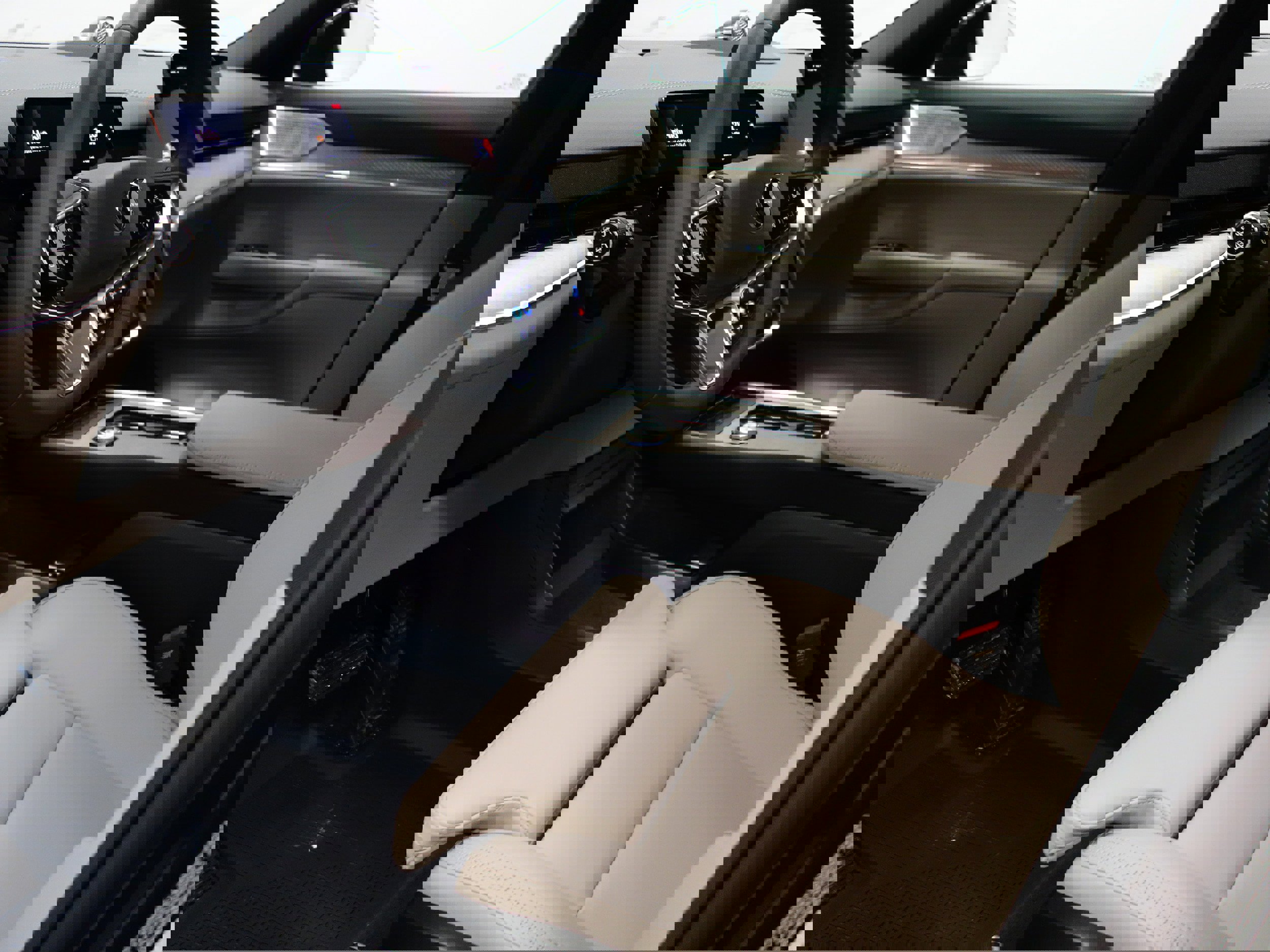 Certified 2025 Volvo EX90 Ultra image 16