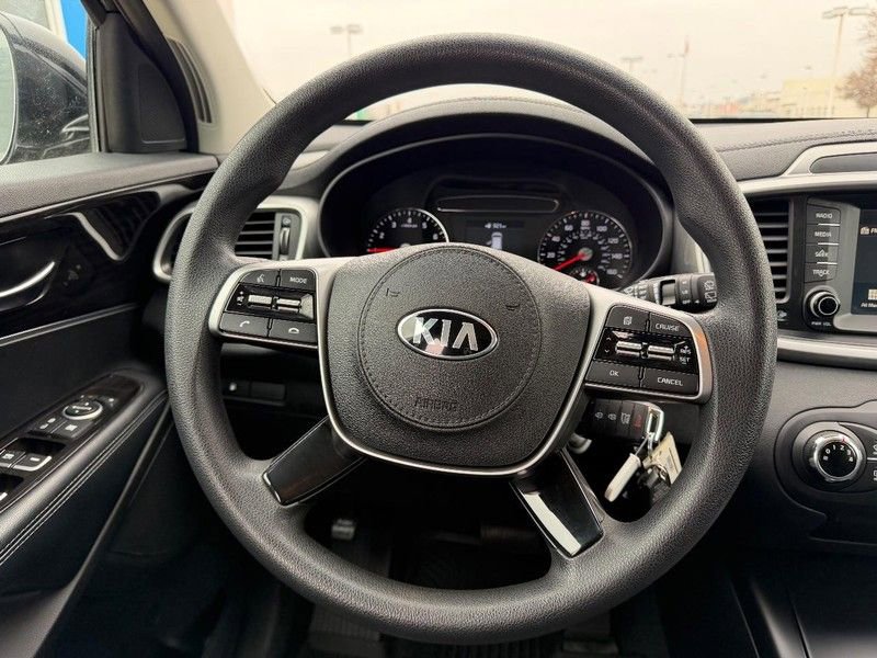 Used 2019 Kia Sorento L image 11