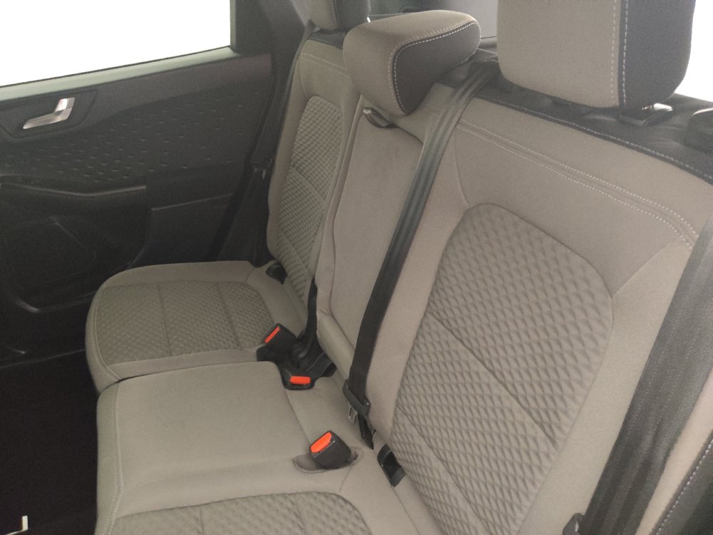 Used 2020 Ford Escape SE FWD image 18