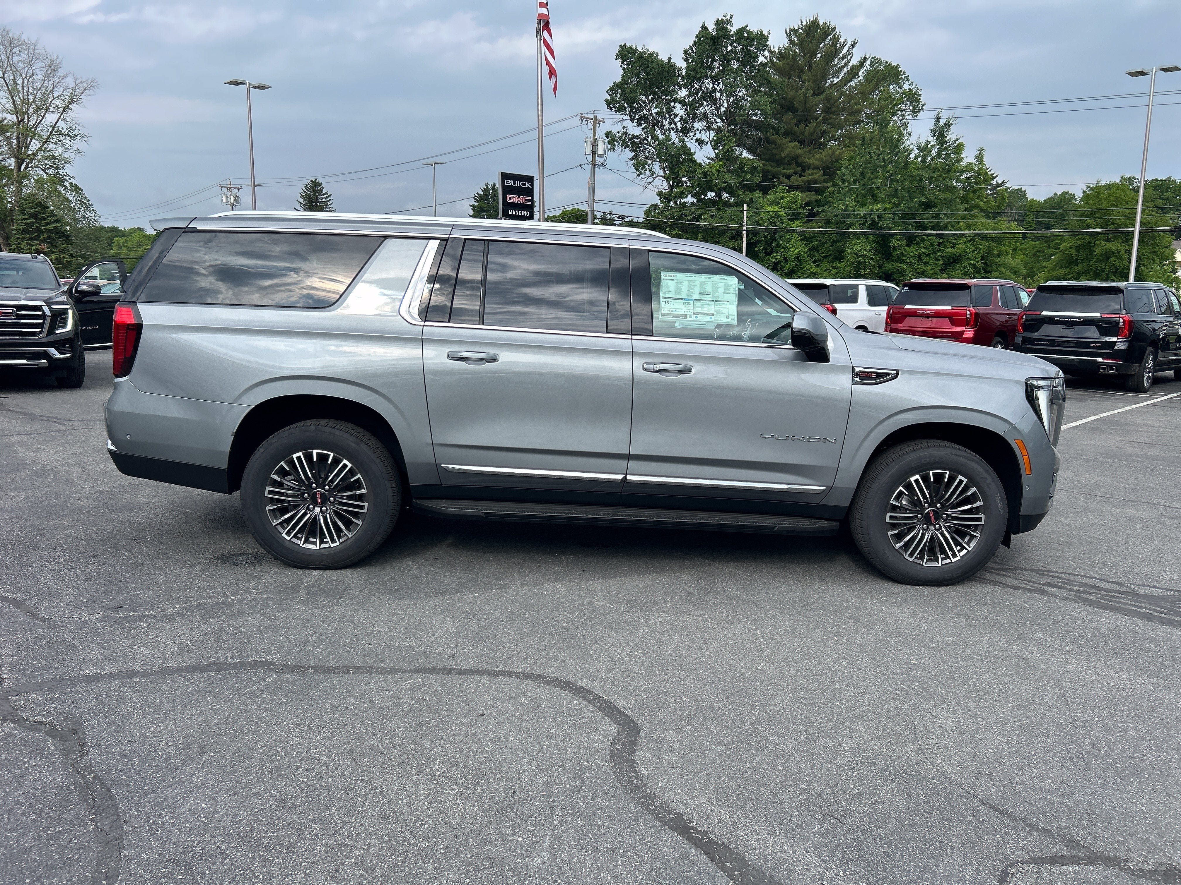 New 2026 GMC Yukon XL Elevation w/ Elevation Premium Package AWD/4WD image 33