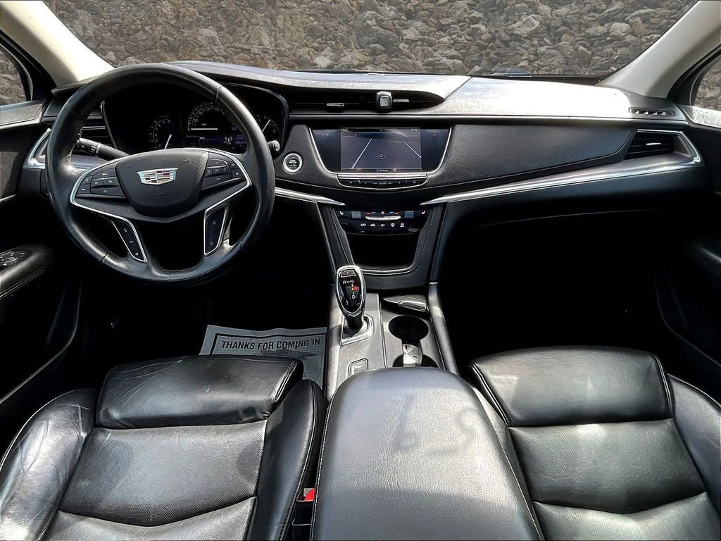 Used 2017 Cadillac XT5 Luxury w/ Driver Awareness Package image 14