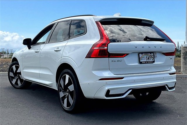 Used 2025 Volvo XC60 T8 Plus w/ Protection Package Premier image 12