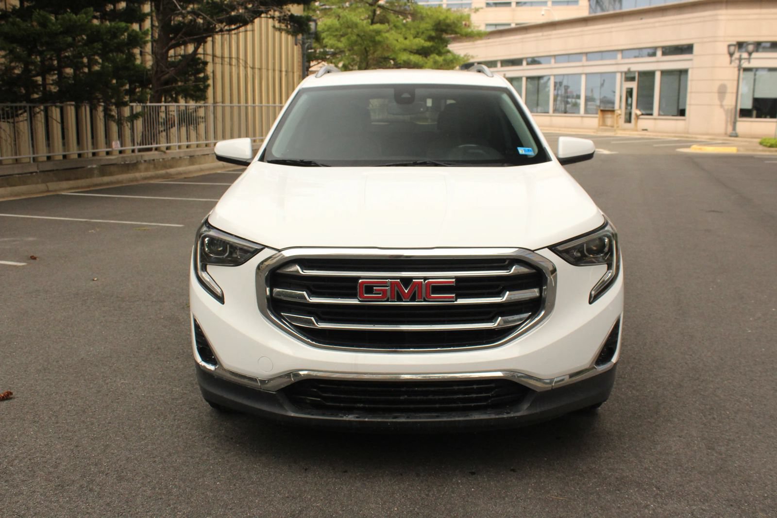 Used 2020 GMC Terrain SLT FWD image 3