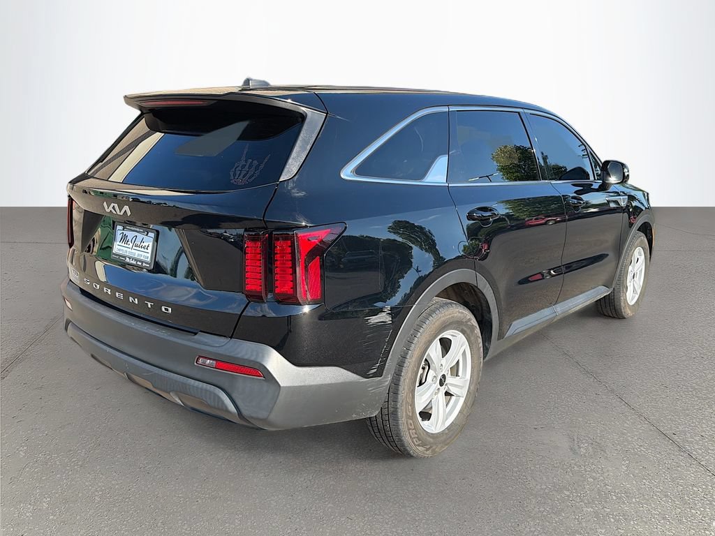 Used 2022 Kia Sorento LX FWD image 4