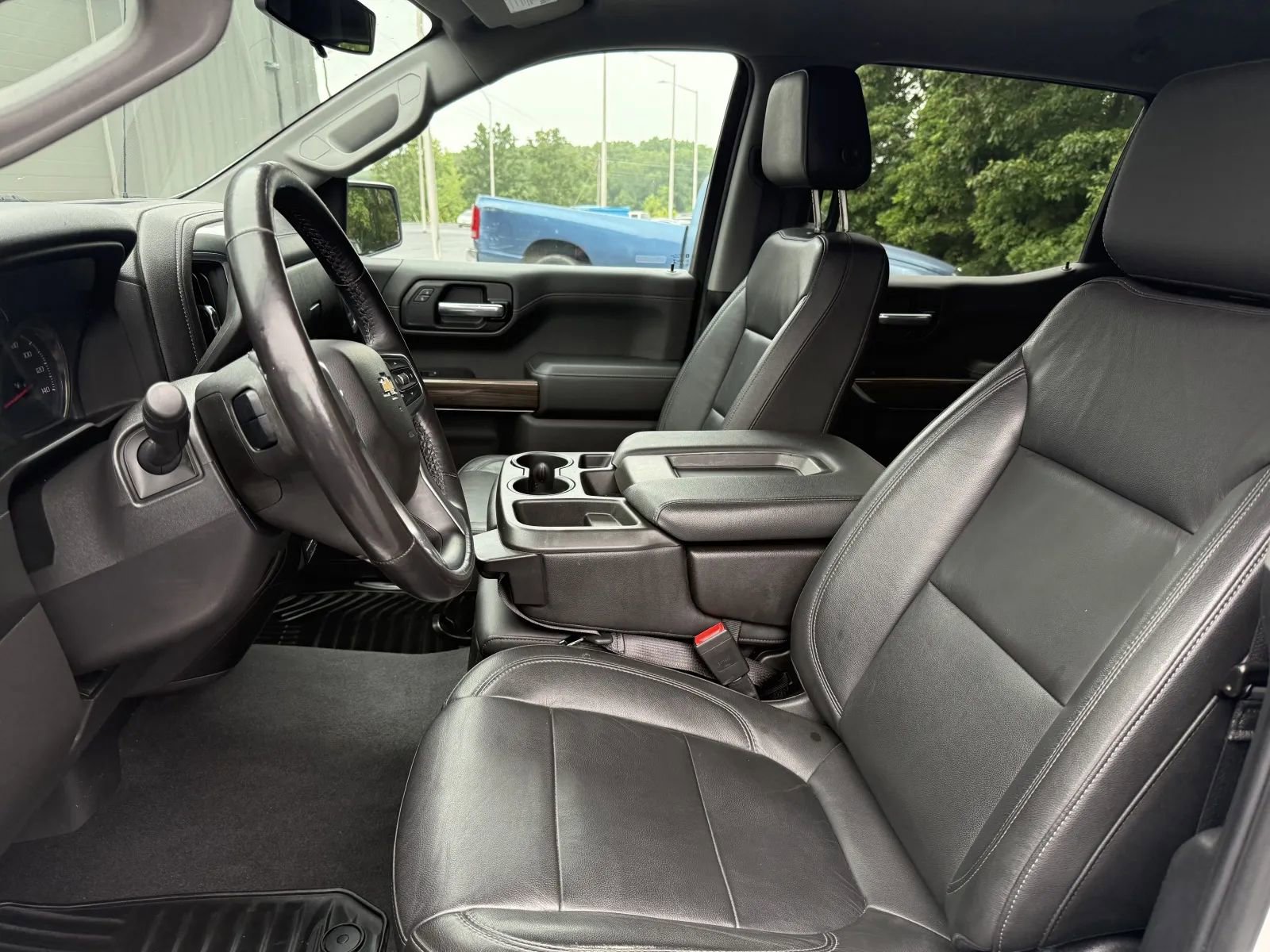 Used 2019 Chevrolet Silverado 1500 LT w/ All-Star Edition AWD/4WD image 8
