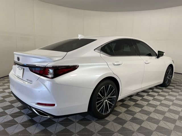 Used 2024 Lexus ES 350 w/ Premium Package FWD image 4