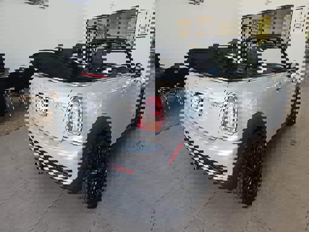 Used 2014 MINI Cooper S FWD image 3