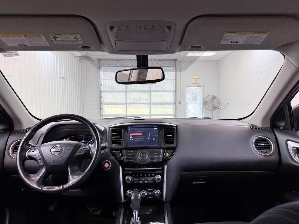 Used 2019 Nissan Pathfinder SV FWD image 25
